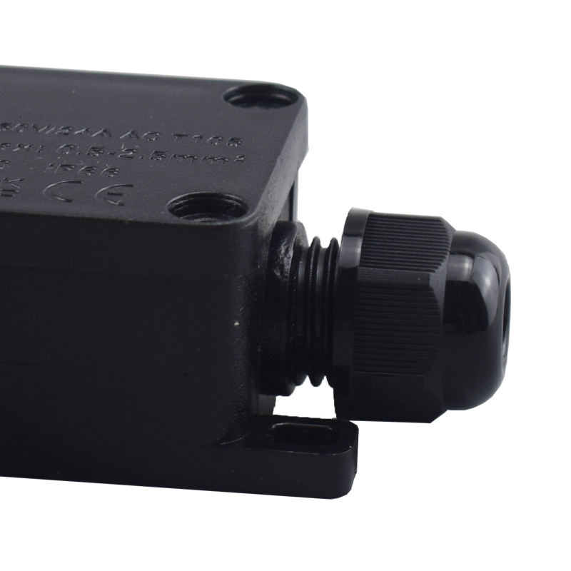 3 Way Outdoor Waterproof IP66  - đánh giá và giá Outdoor Power Outlet Box